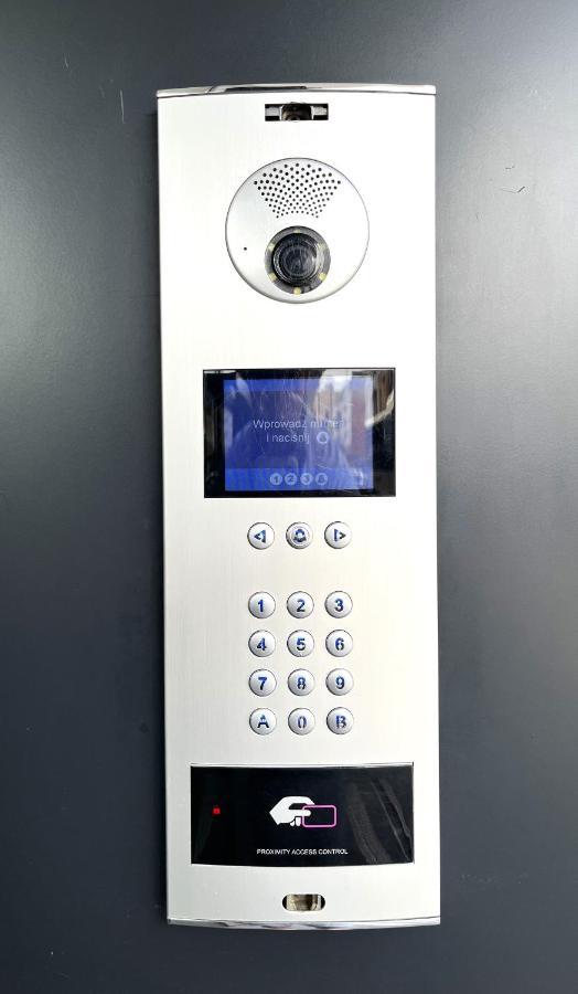 Wyszynskiego - Self Check-in 20h - Parking &lift * Wroclaw
