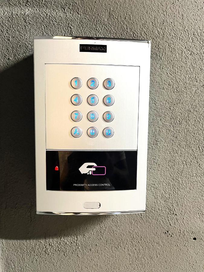 Wyszynskiego - Self Check-in 20h - Parking &lift